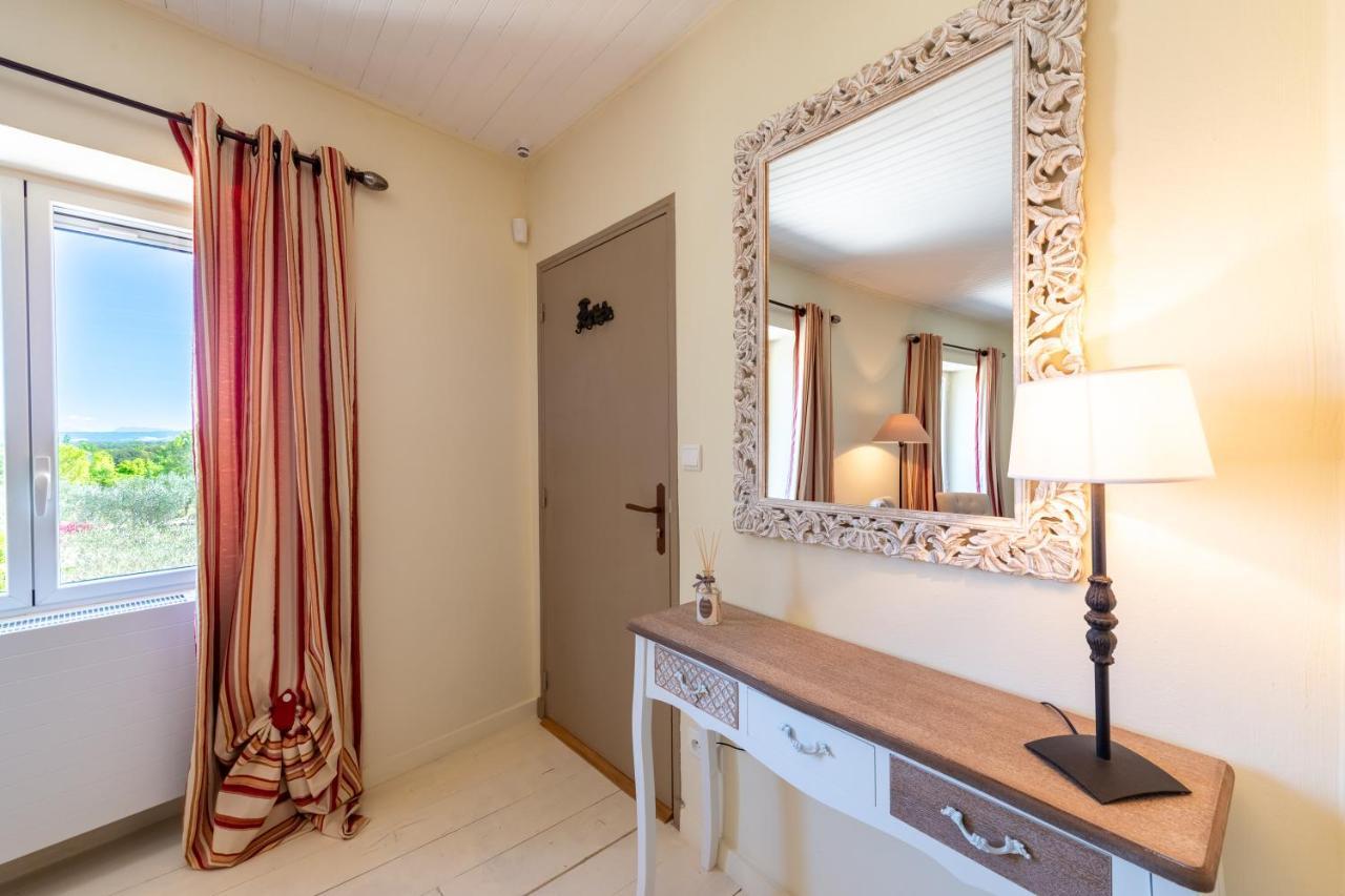 Maison D'Hotes Les Caroubiers Montségur-sur-Lauzon Екстериор снимка